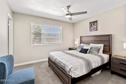 1014 W Angela Drive, Phoenix, AZ 85023 - Photo 10