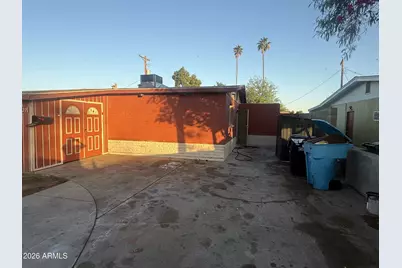 7727 W Weldon Avenue, Phoenix, AZ 85033 - Photo 1