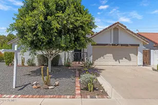 1970 E Sunburst Ln, Tempe, AZ 85284 - Photo 6