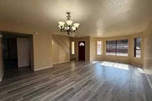 13839 N 19th Way, Phoenix, AZ 85022 - Photo 4