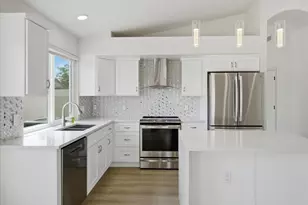 5958 E Kelton Ln, Scottsdale, AZ 85254 - Photo 10