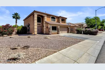 15652 W Calavar Road, Surprise, AZ 85379 - Photo 2