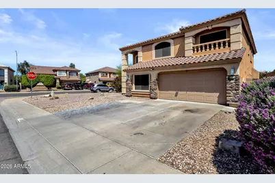 15652 W Calavar Road, Surprise, AZ 85379 - Photo 4