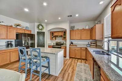 9122 W Riverside Avenue, Tolleson, AZ 85353 - Photo 14
