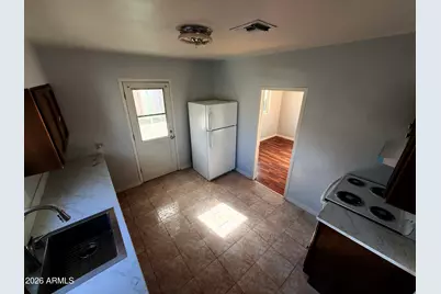 264 N Chisholm Avenue, Miami, AZ 85539 - Photo 10