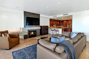 7181 E Camelback Rd, Scottsdale, AZ 85251 - Photo 16