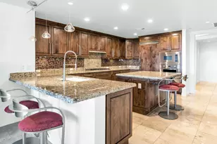 7181 E Camelback Rd, Scottsdale, AZ 85251 - Photo 8