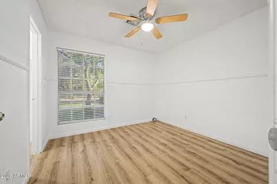 7326 W Maryland Avenue, Glendale, AZ 85303 - Photo 28