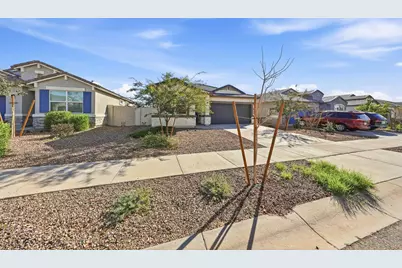 25285 N 185th Drive, Wittmann, AZ 85361 - Photo 2