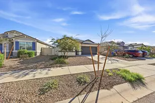 25285 N 185th Dr, Wittmann, AZ 85361 - Photo 2