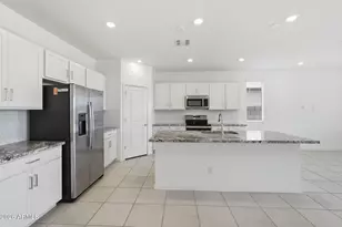 25243 W Bowker St, Buckeye, AZ 85326 - Photo 8