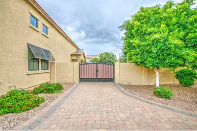 2468 E Amber Court, Gilbert, AZ 85296 - Photo 12