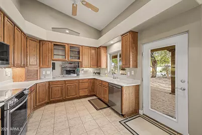 6025 E Milton Drive, Cave Creek, AZ 85331 - Photo 12