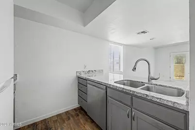 12245 N 21st Avenue #1, Phoenix, AZ 85029 - Photo 8