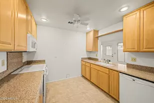11005 W Thunderbird Blvd, Sun City, AZ 85351 - Photo 10