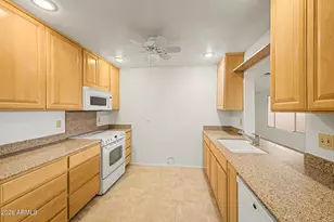 11005 W Thunderbird Blvd, Sun City, AZ 85351 - Photo 12