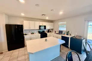 40620 W Christopher Dr, Maricopa, AZ 85138 - Photo 4