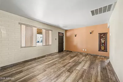 11118 W Iowa Avenue, Youngtown, AZ 85363 - Photo 8