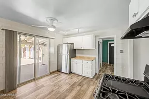 11118 W Iowa Ave, Youngtown, AZ 85363 - Photo 14