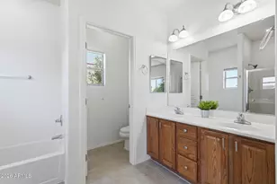 1015 S Val Vista Dr, Mesa, AZ 85204 - Photo 20