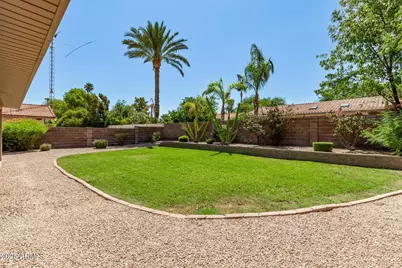 2637 E Sierra Street, Phoenix, AZ 85028 - Photo 30