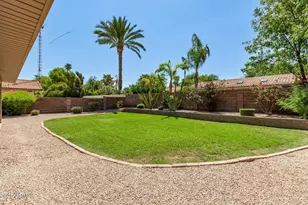 2637 E Sierra St, Phoenix, AZ 85028 - Photo 30