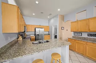 13420 W Caribbean Ln, Surprise, AZ 85379 - Photo 14