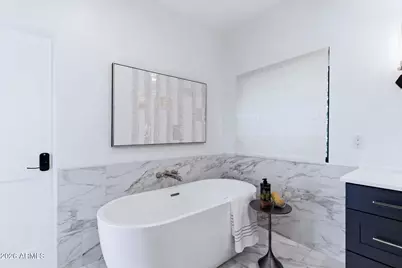 7410 E San Miguel Avenue, Scottsdale, AZ 85250 - Photo 18