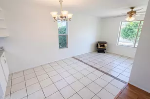 9207 W Kerry Ln, Peoria, AZ 85382 - Photo 8