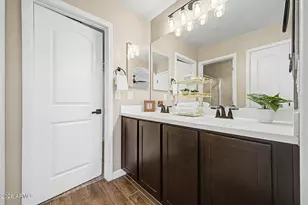 240 W Juniper Ave, Gilbert, AZ 85233 - Photo 10