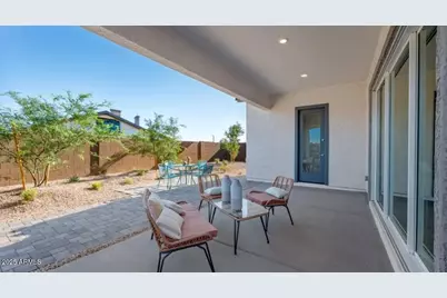 15012 W Desert Hollow Drive, Surprise, AZ 85387 - Photo 22