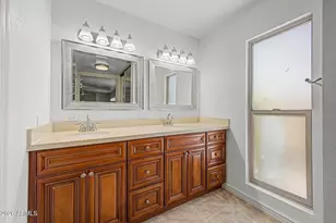 1613 E Weathervane Ln, Tempe, AZ 85283 - Photo 16