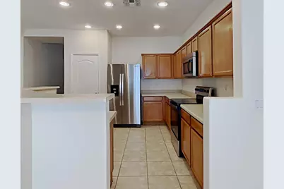 739 N 112th Drive, Avondale, AZ 85323 - Photo 4