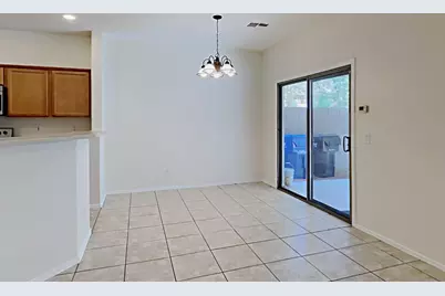 739 N 112th Drive, Avondale, AZ 85323 - Photo 8