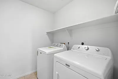 7245 S 41st Drive, Phoenix, AZ 85041 - Photo 32