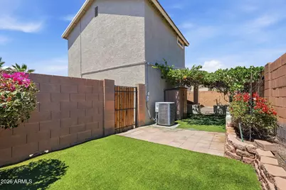 7245 S 41st Drive, Phoenix, AZ 85041 - Photo 36