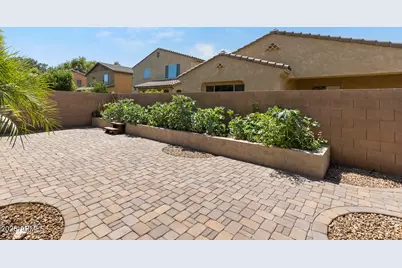 899 E Harrison Street, Chandler, AZ 85225 - Photo 20