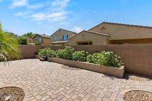 899 E Harrison St, Chandler, AZ 85225 - Photo 20