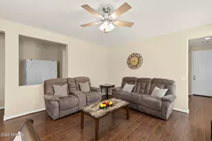 899 E Harrison St, Chandler, AZ 85225 - Photo 4