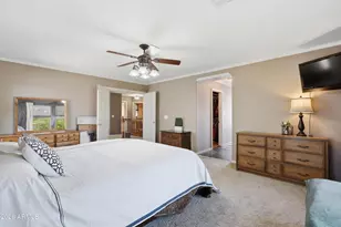 303 E Milada Dr, Phoenix, AZ 85042 - Photo 8