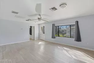 1532 W Loma Ln, Phoenix, AZ 85021 - Photo 8