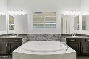 3850 E Carob Dr, Gilbert, AZ 85298 - Photo 24