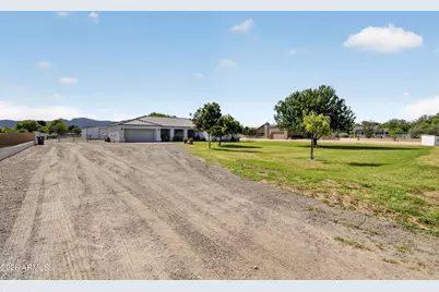 6832 N Citrus Road, Waddell, AZ 85355 - Photo 6
