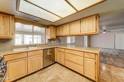 1556 E Glade Avenue, Mesa, AZ 85204 - Photo 12