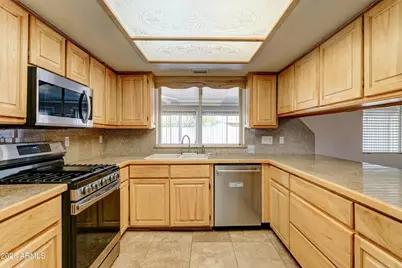 1556 E Glade Avenue, Mesa, AZ 85204 - Photo 10
