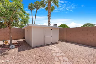10533 W Cheryl Drive, Sun City, AZ 85351 - Photo 18
