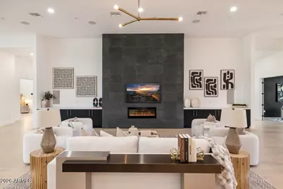 11681 E Cochise Drive, Scottsdale, AZ 85259 - Photo 10