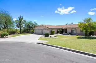 2116 N Avoca, Mesa, AZ 85207 - Photo 2