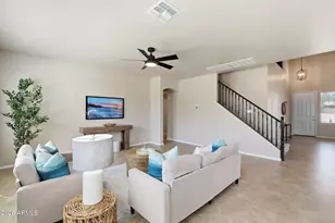 18047 W Caribbean Ln, Surprise, AZ 85388 - Photo 8