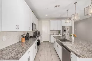11022 W Levi Dr, Tolleson, AZ 85353 - Photo 10